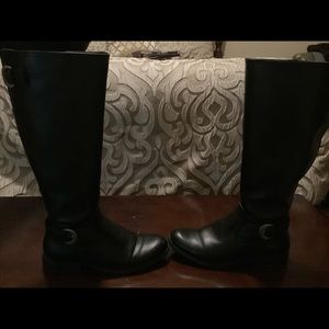 Black Buckle Life Stride Boots